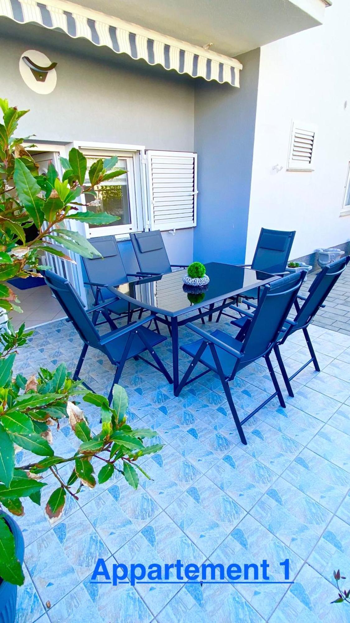 Croadriatic Apartments Vir Exterior photo